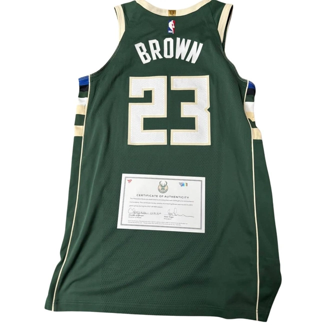 cover image of the auction item