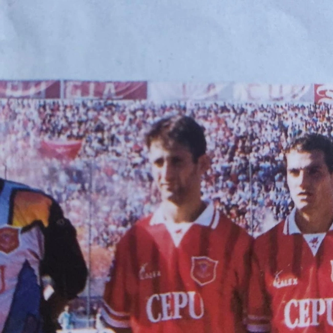 cover image of the auction item