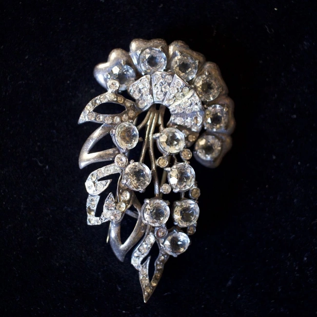 cover of the auction item