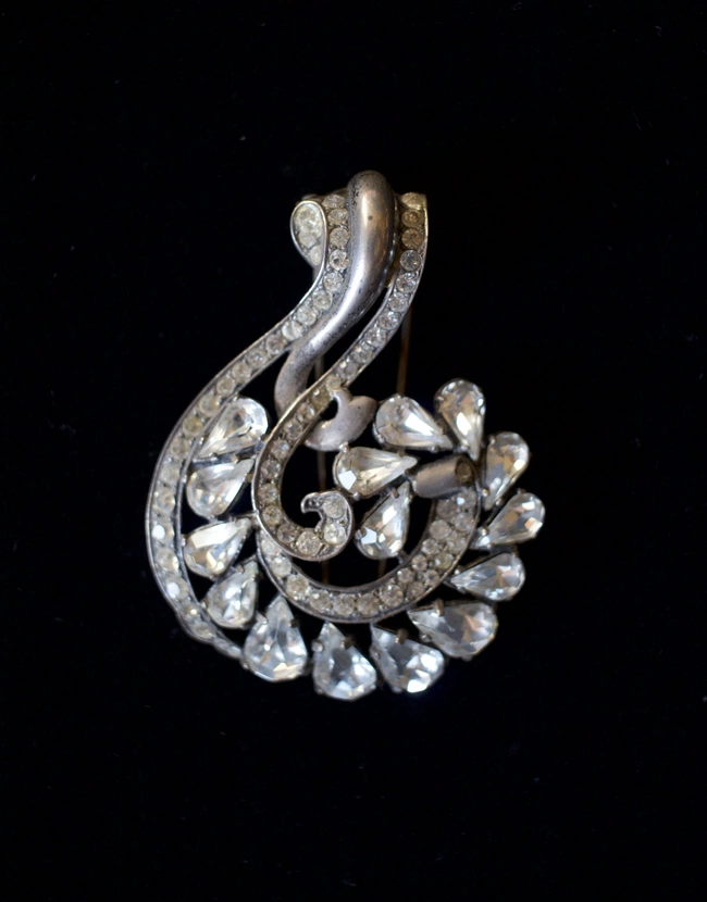 cover image of the auction item