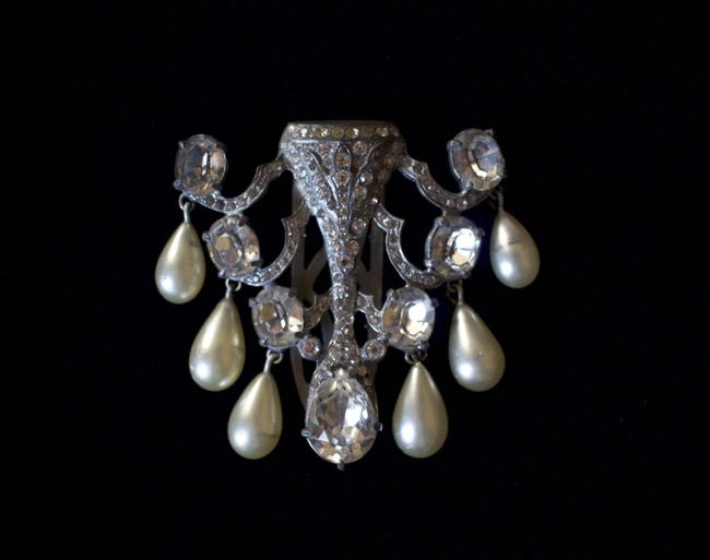 cover of the auction item