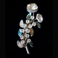 cover image of the auction item