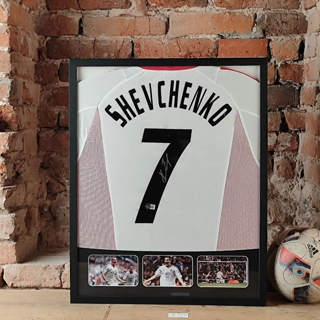 cover image of the auction item