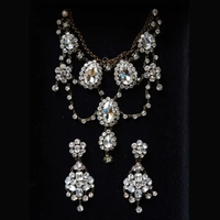 cover image of the auction item