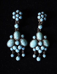 cover image of the auction item