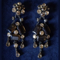 cover image of the auction item