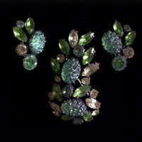 cover image of the auction item