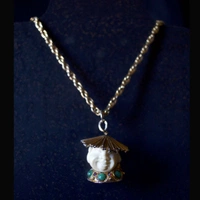 cover image of the auction item