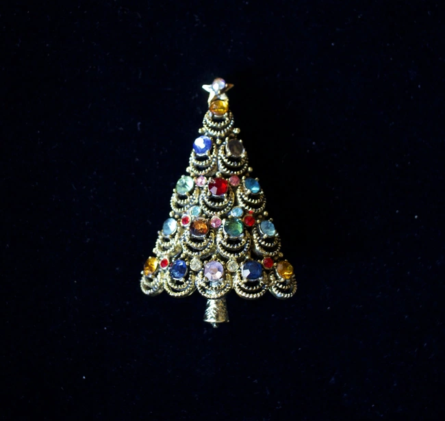 cover image of the auction item