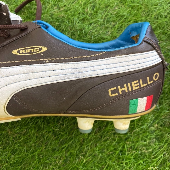 cover image of the auction item