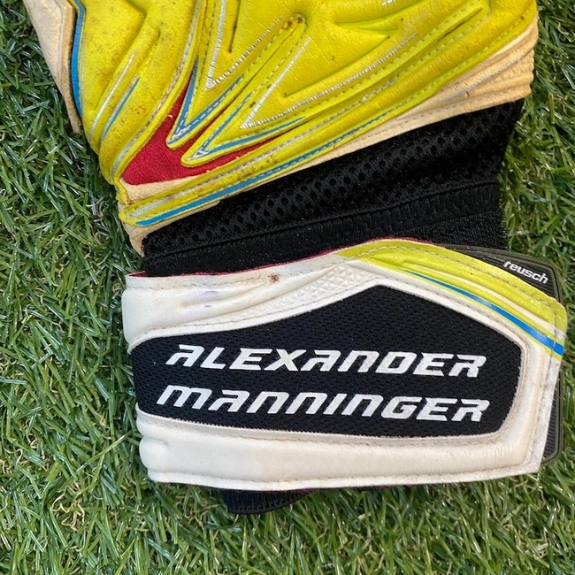 cover image of the auction item