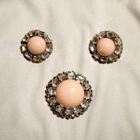 cover image of the auction item