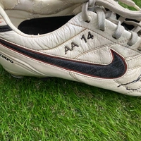 cover image of the auction item