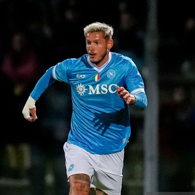 cover image of the auction item