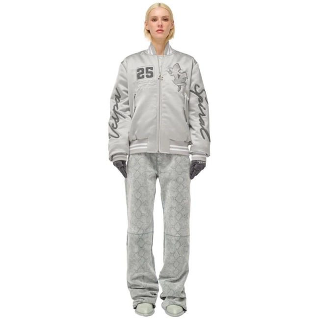 cover image of the auction item