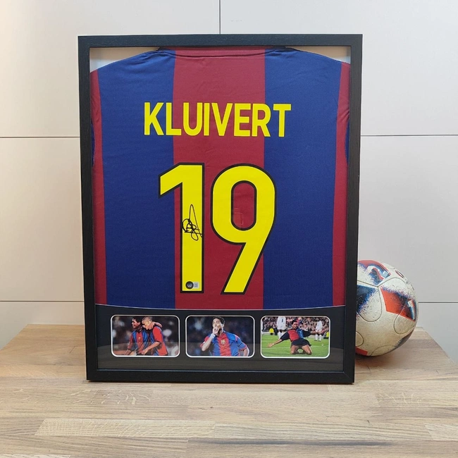 cover image of the auction item