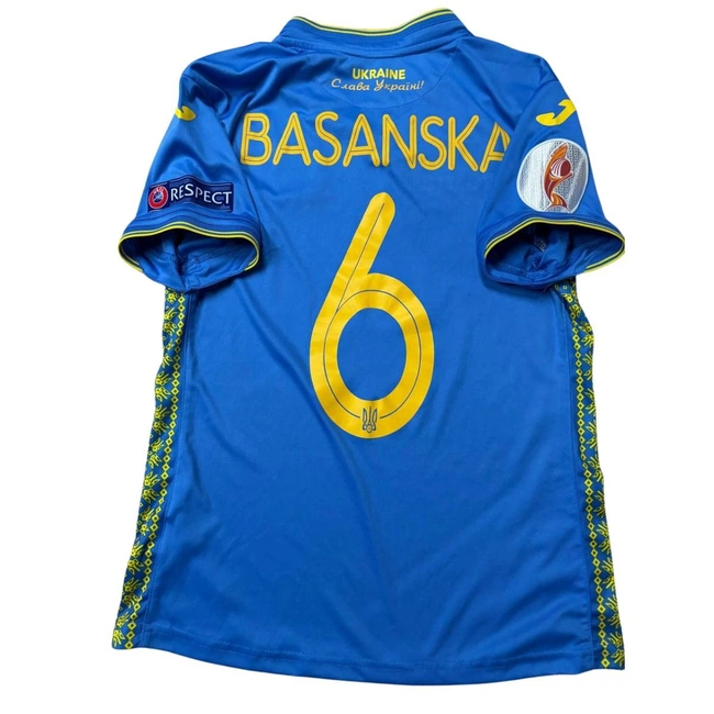 cover image of the auction item