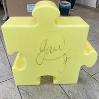 cover image of the auction item