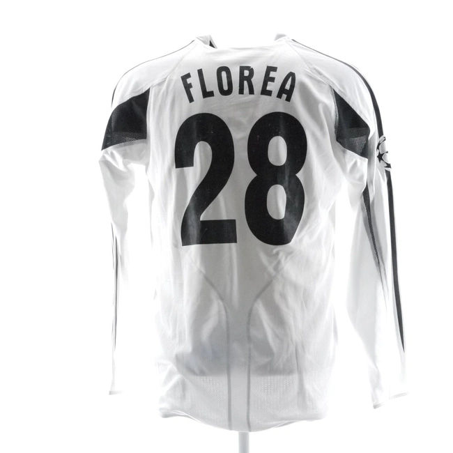 cover image of the auction item