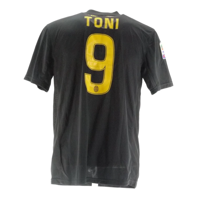 cover image of the auction item