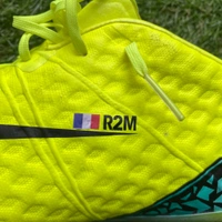 cover image of the auction item