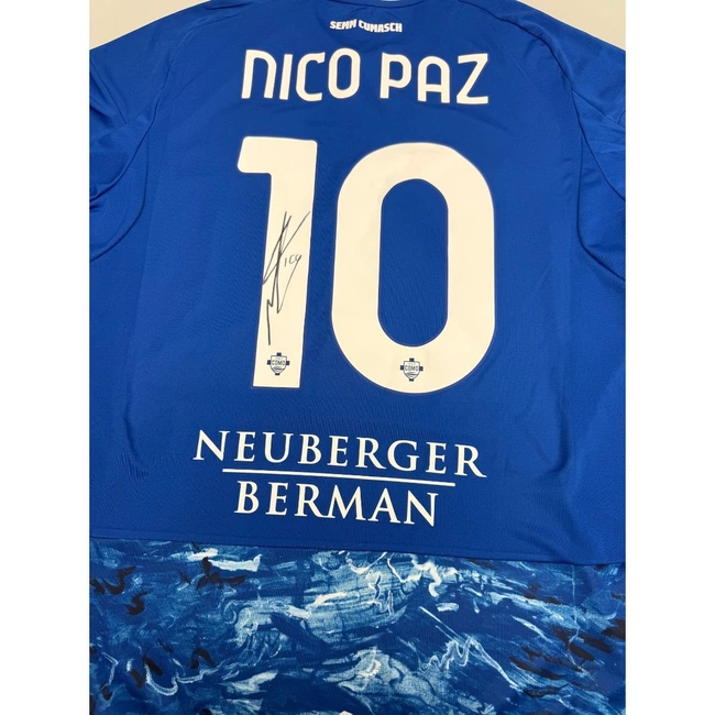 cover image of the auction item