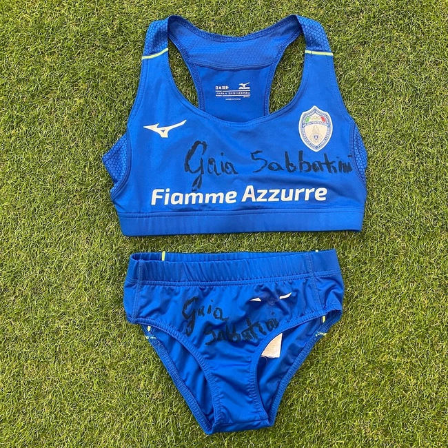 cover image of the auction item