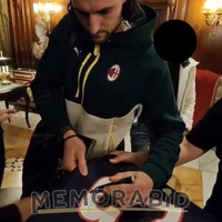 cover image of the auction item