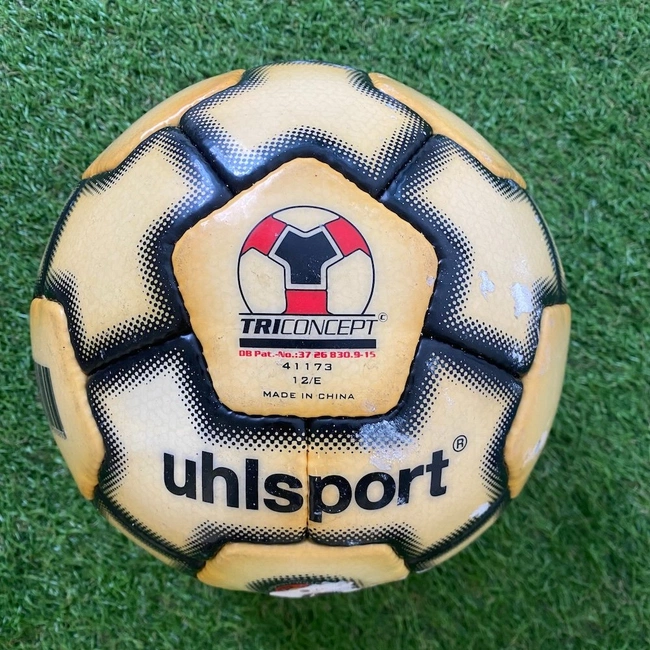 cover image of the auction item