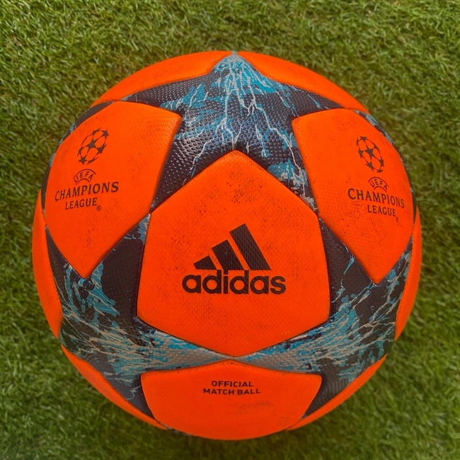 cover image of the auction item