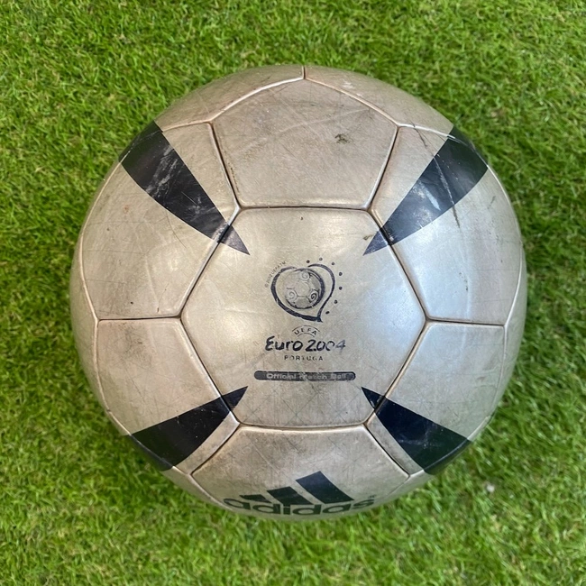 cover image of the auction item