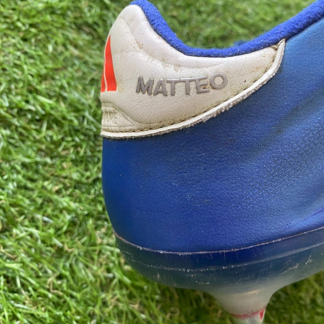 cover image of the auction item