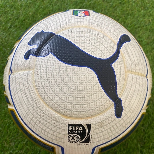 cover image of the auction item