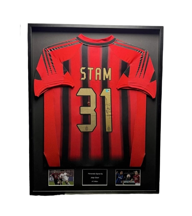 cover image of the auction item