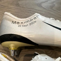 cover image of the auction item