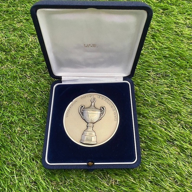 cover image of the auction item