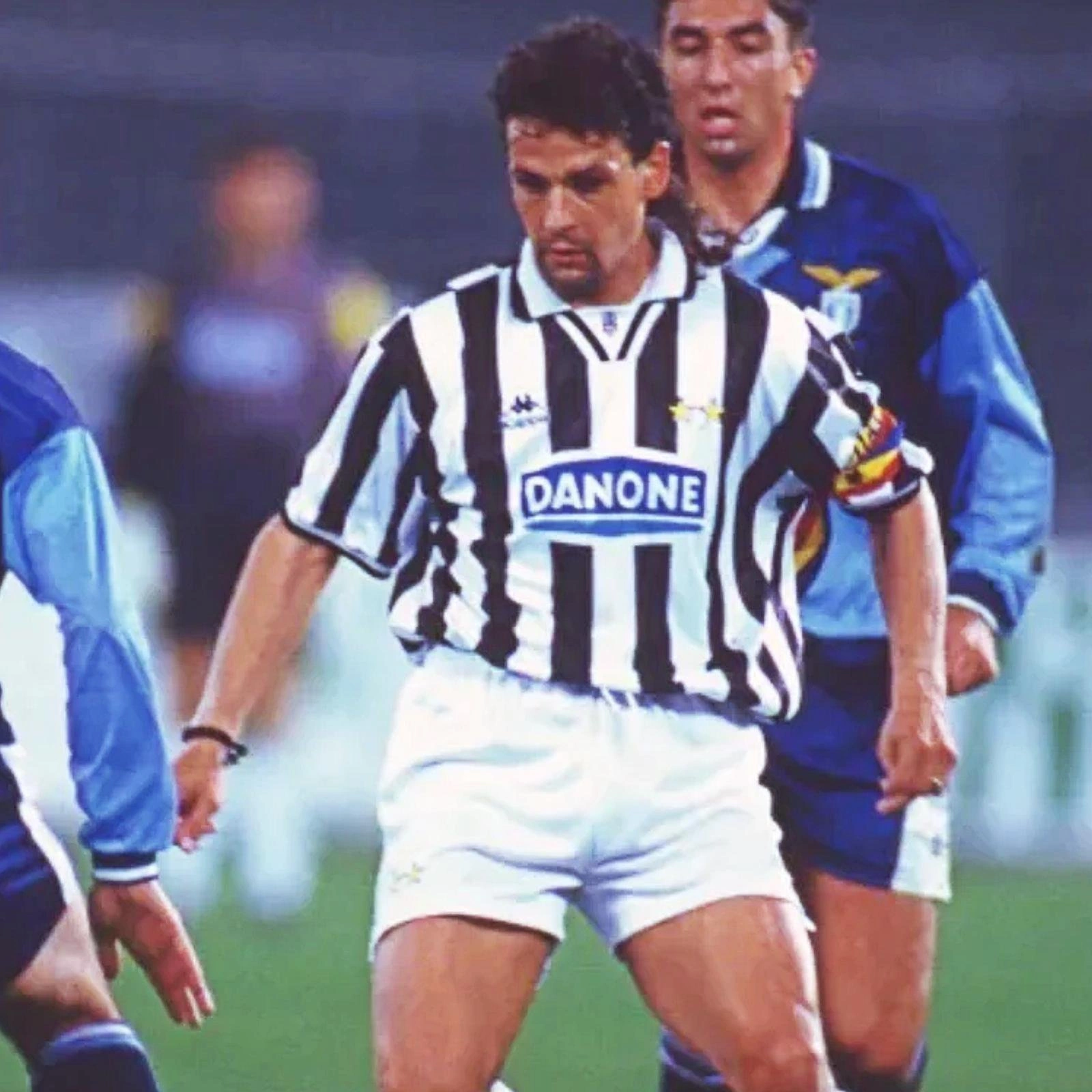 Roberto Baggio Juventus vintage shirt 1994 / 1995