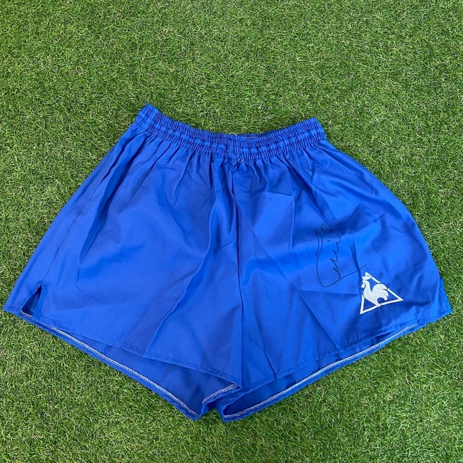 cover image of the auction item