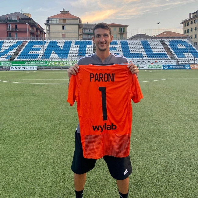 cover image of the auction item