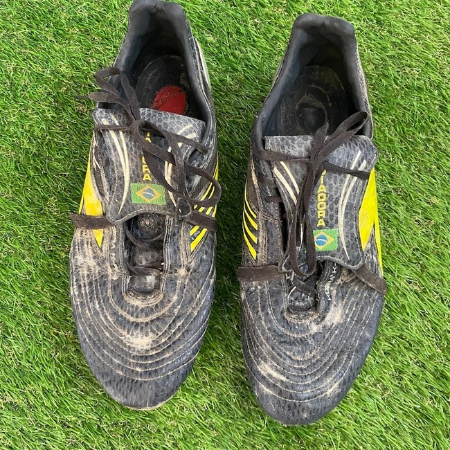 cover image of the auction item