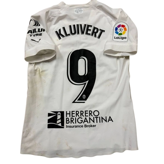 cover image of the auction item