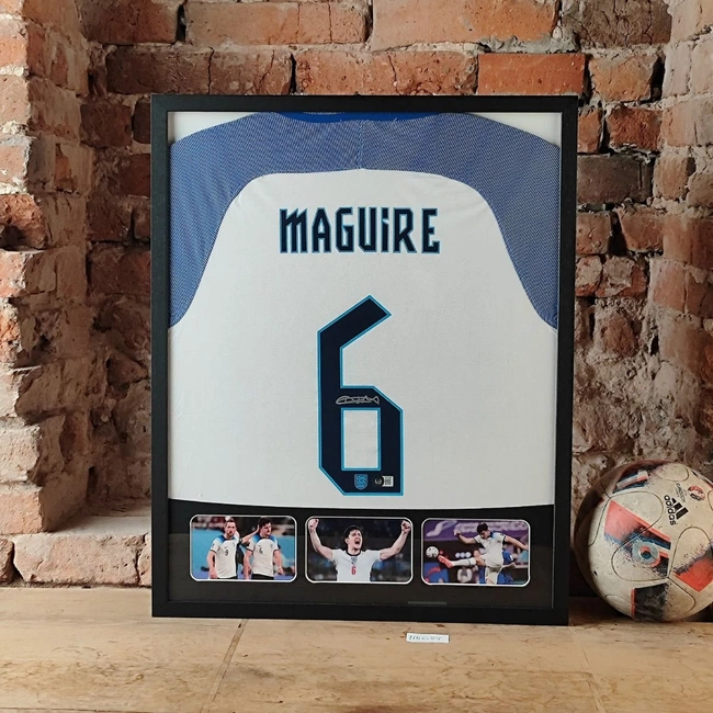 cover image of the auction item