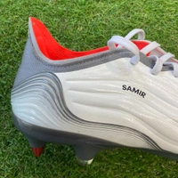 cover image of the auction item