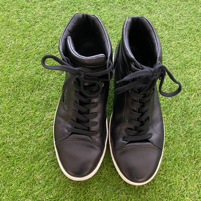 cover image of the auction item