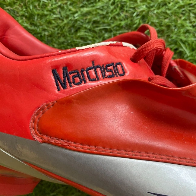 cover image of the auction item