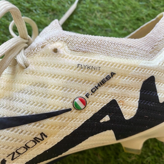 cover image of the auction item