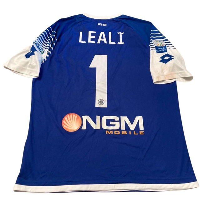 cover image of the auction item