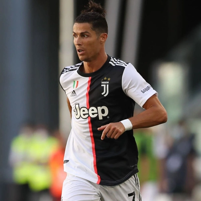 cover image of the auction item