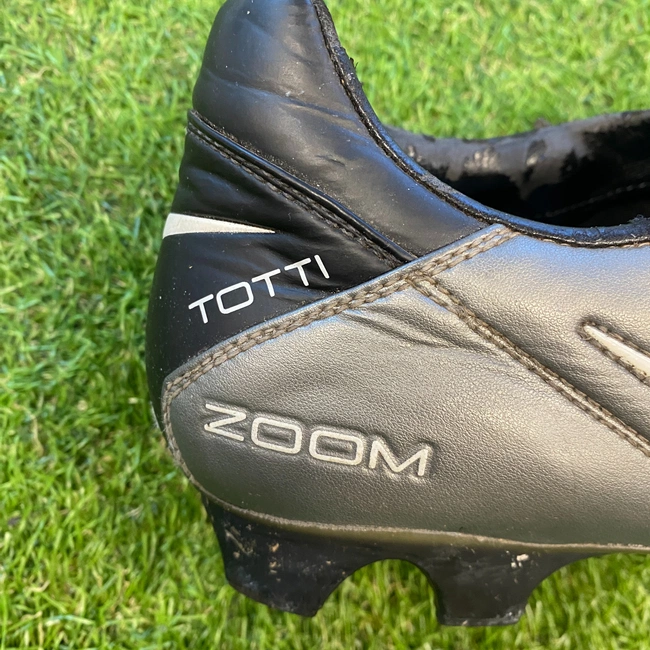 cover image of the auction item