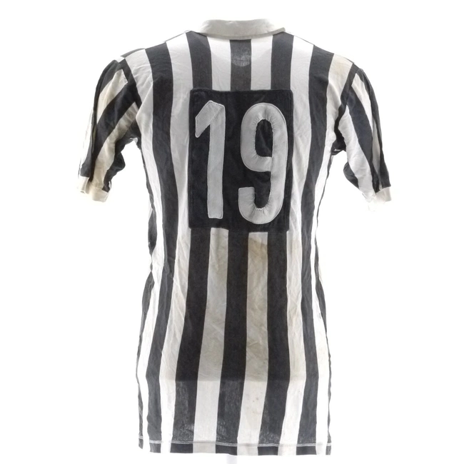 cover image of the auction item